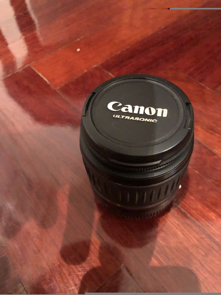 Objectiva Canon EFS 18-55 mm como nova