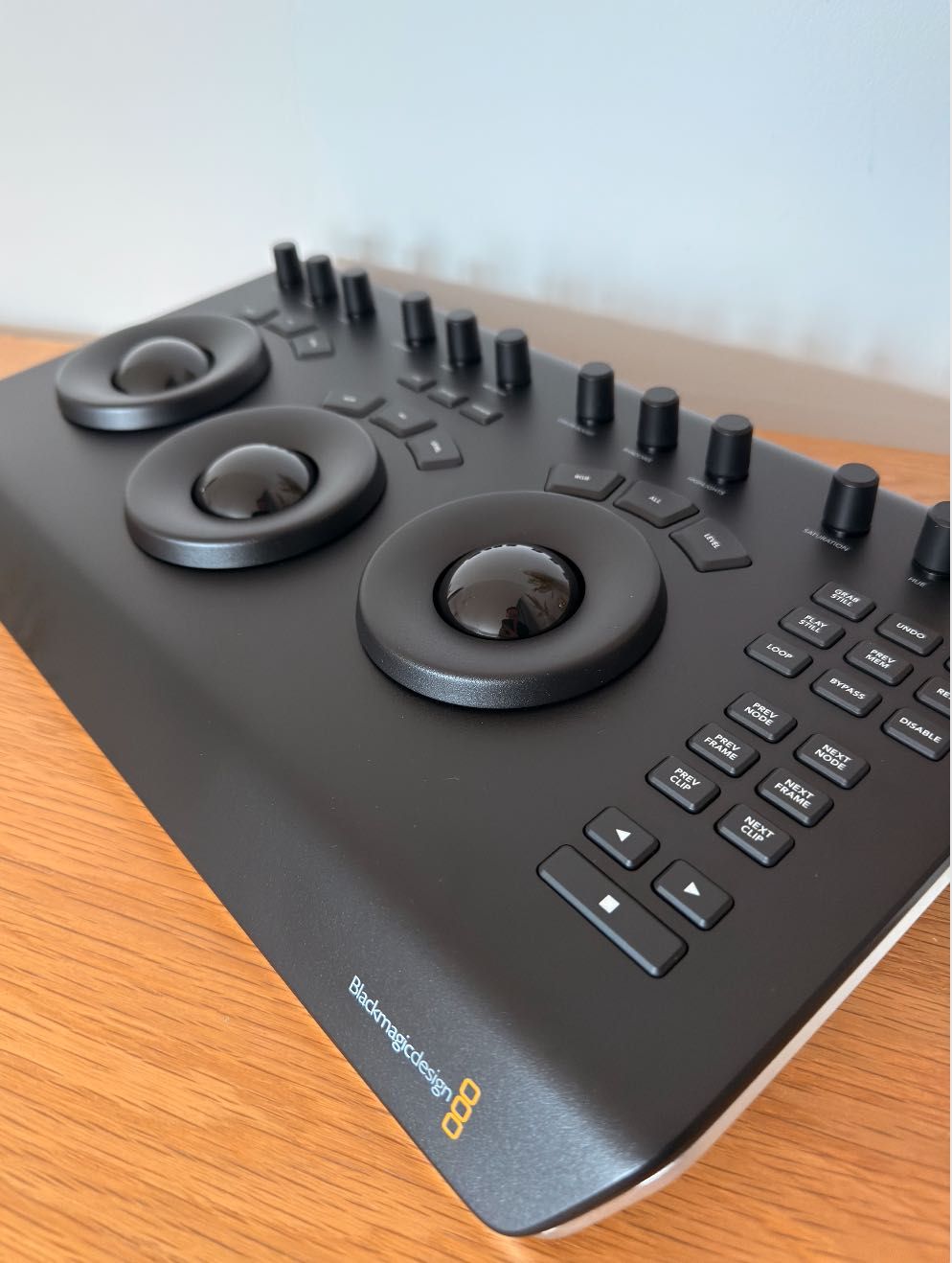Blackmagic DaVinci Resolve Micro Panel