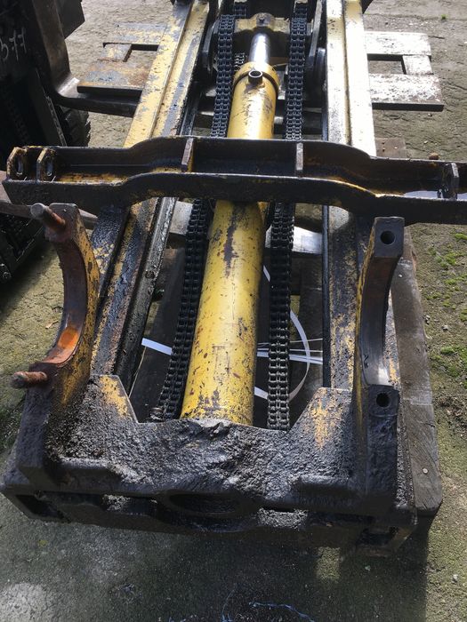 Widlak maszt rak podnośnik