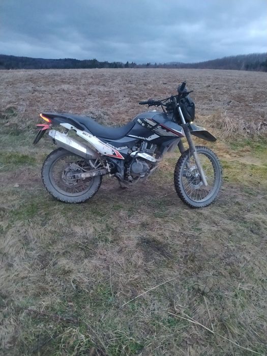 мото Шінерай 200