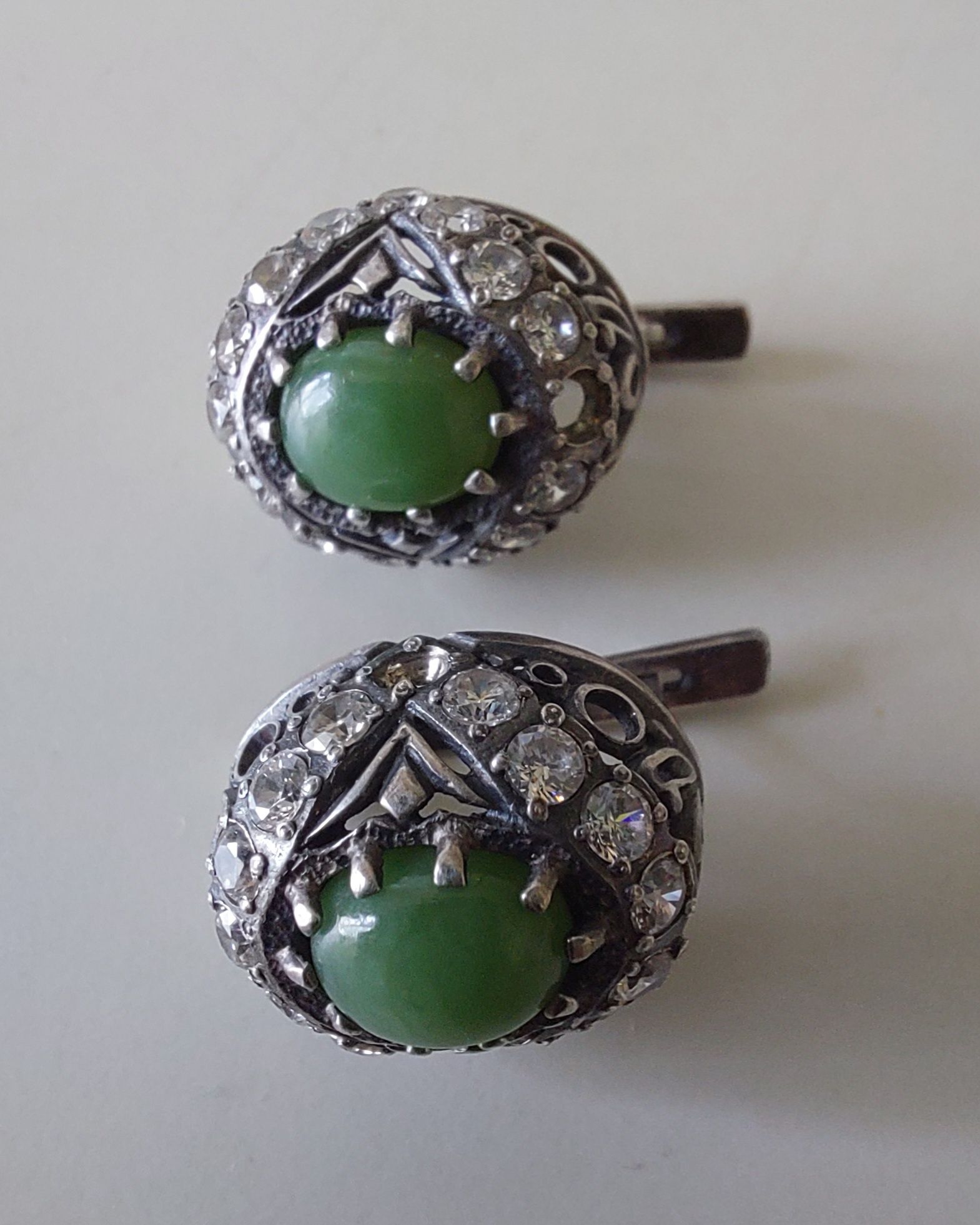 Серебро. Серебряные серьги (8гр).