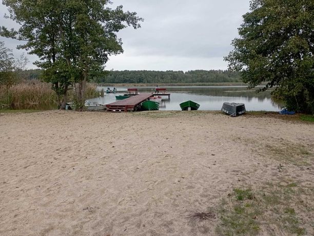 Urokliwa działka rekreacyjna nad jeziorem Przemęckim