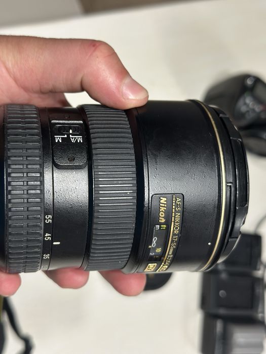 Lente Nikon AF‑S DX Nikkor 17‑55 mm f/2.8G IF‑ED