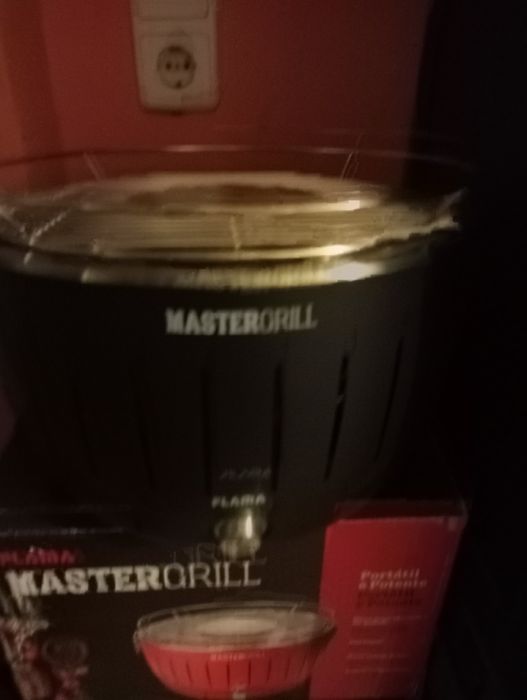 Grelhador  Sem Fumo Mastergrill Flama preto como novo Espectacular