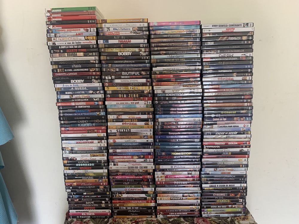 DVDs de cinema,quase novos.