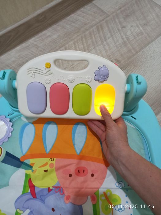 Ігровий килимок для немовлят