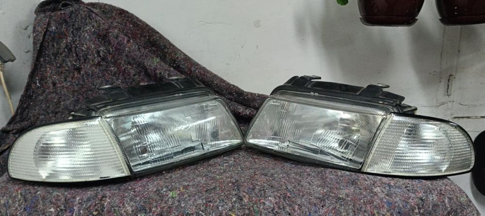 Lampy z kierunkowskazami  Audi a4