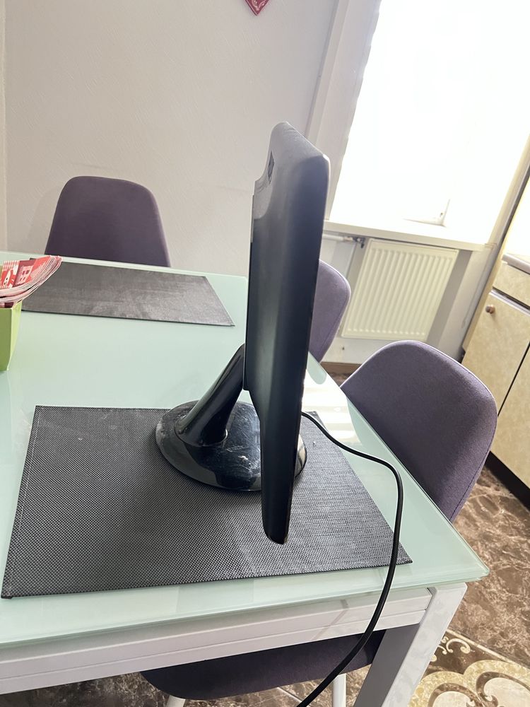 Монитор Philips 232e3