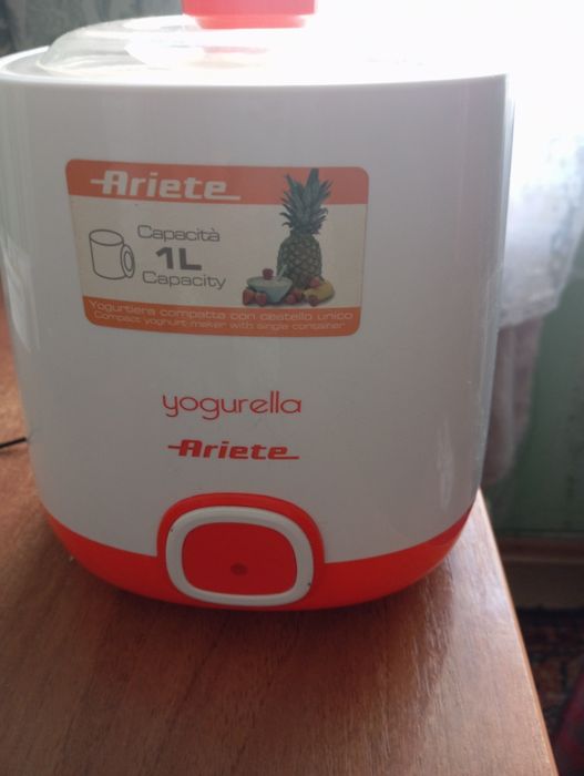 Продам йогуртницу на 1 литр.