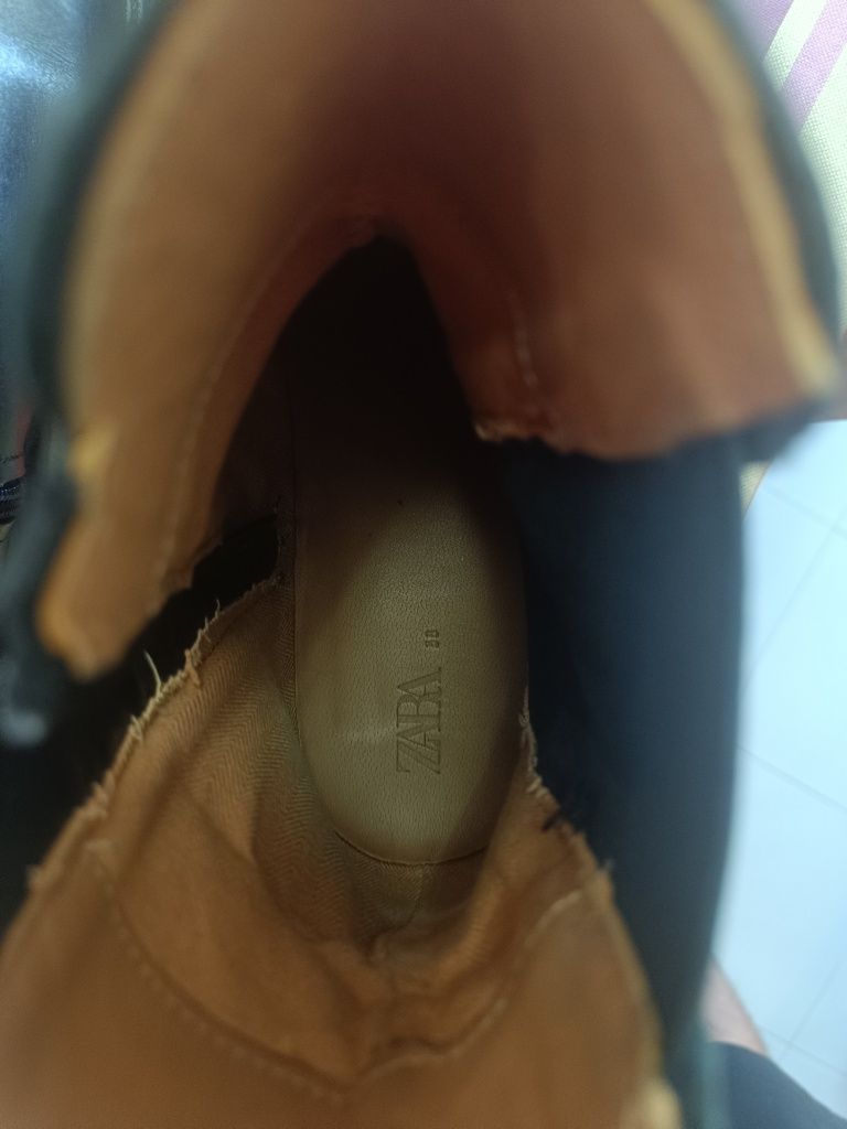 Botas Pretas - Zara