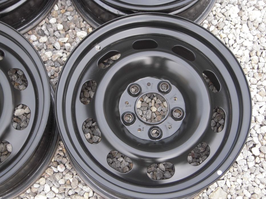 Felgi stalowe 16 5x120 et33 IS33 BMW Seria 1 F20 F21