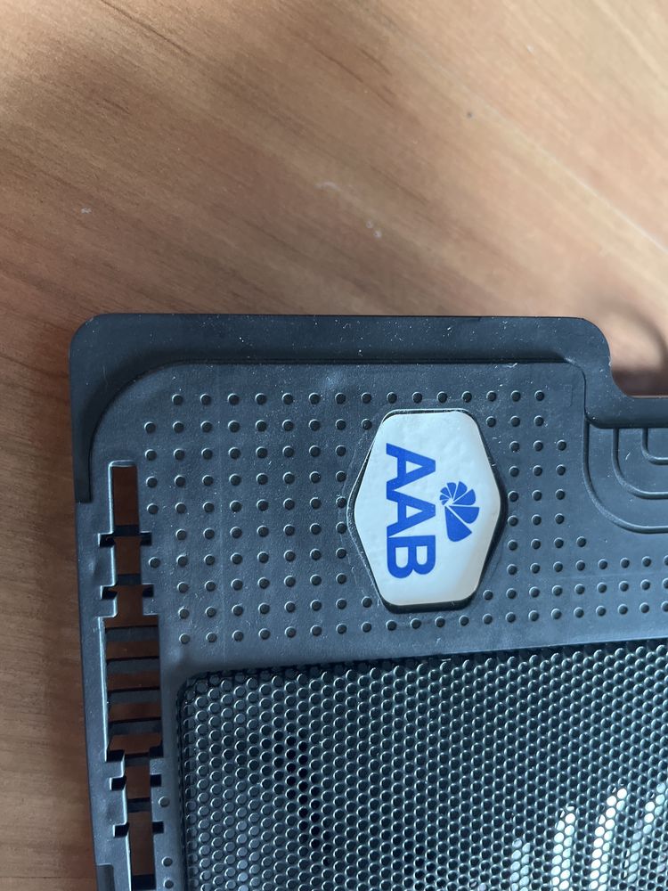 Profesjonalna podkładka chłodząca pod laptop