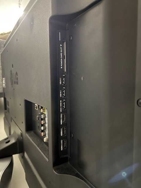LG telewizor 42LA602A