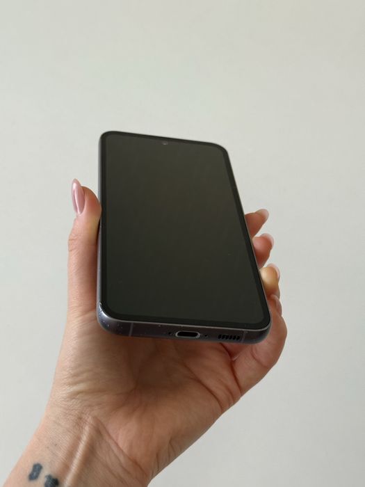 Продам самсунг с23фє