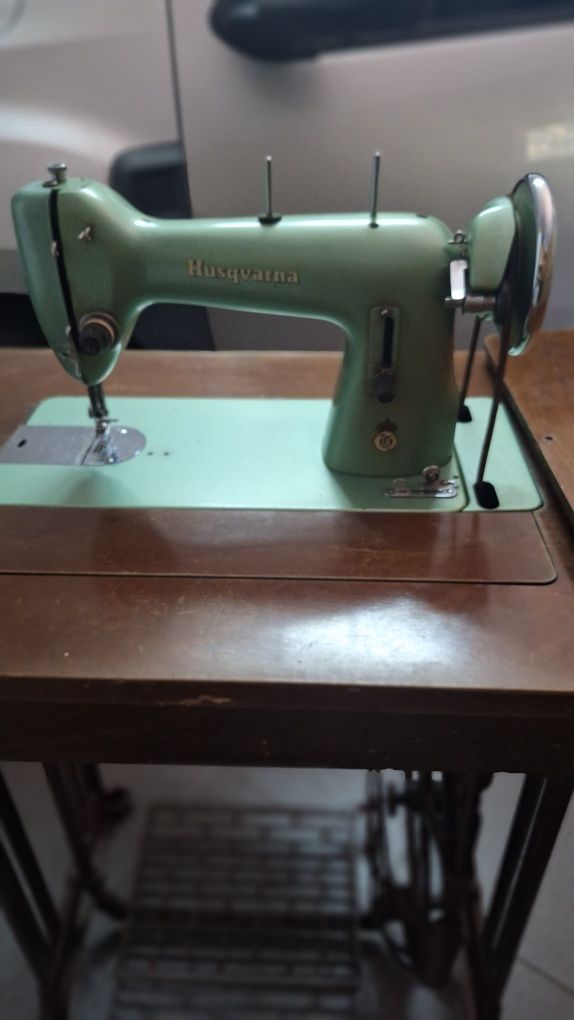 Maquina de costura antiga