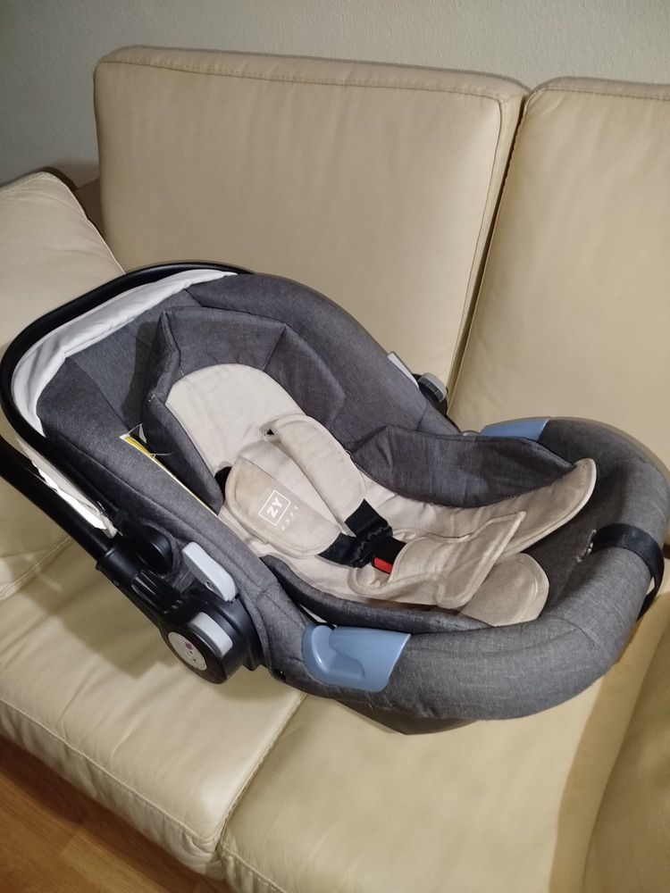 Carrinho de bebe , como novo !