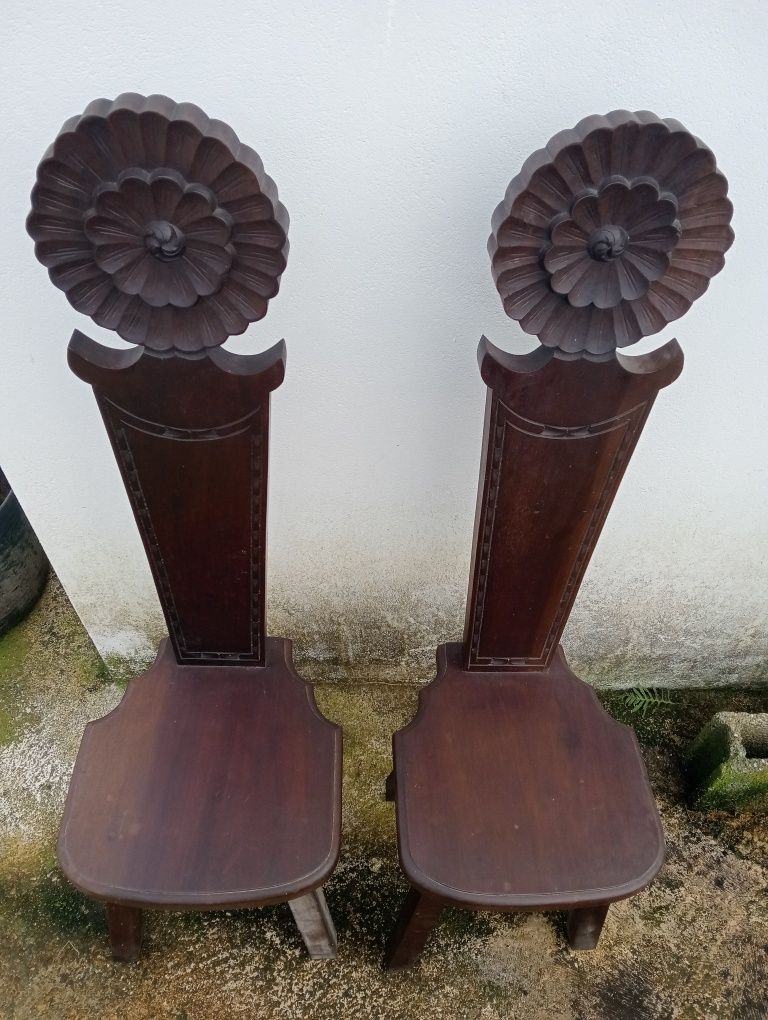 Cadeiras artesanais