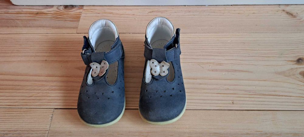 21 Emel balerinki granat z motylkiem