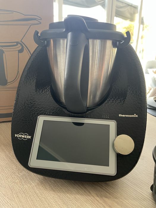 Thermomix TM6 – Edycja Szampańska (czarny)