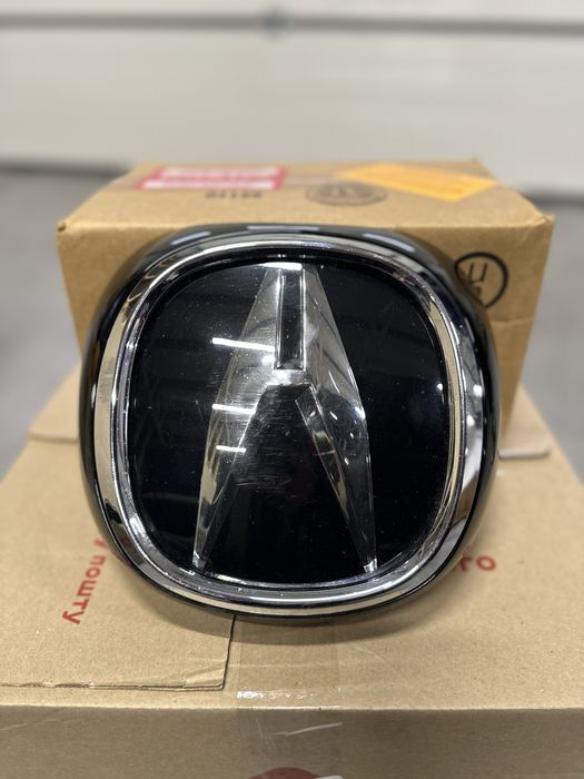 Передня емблема/значок Acura RDX 2018-