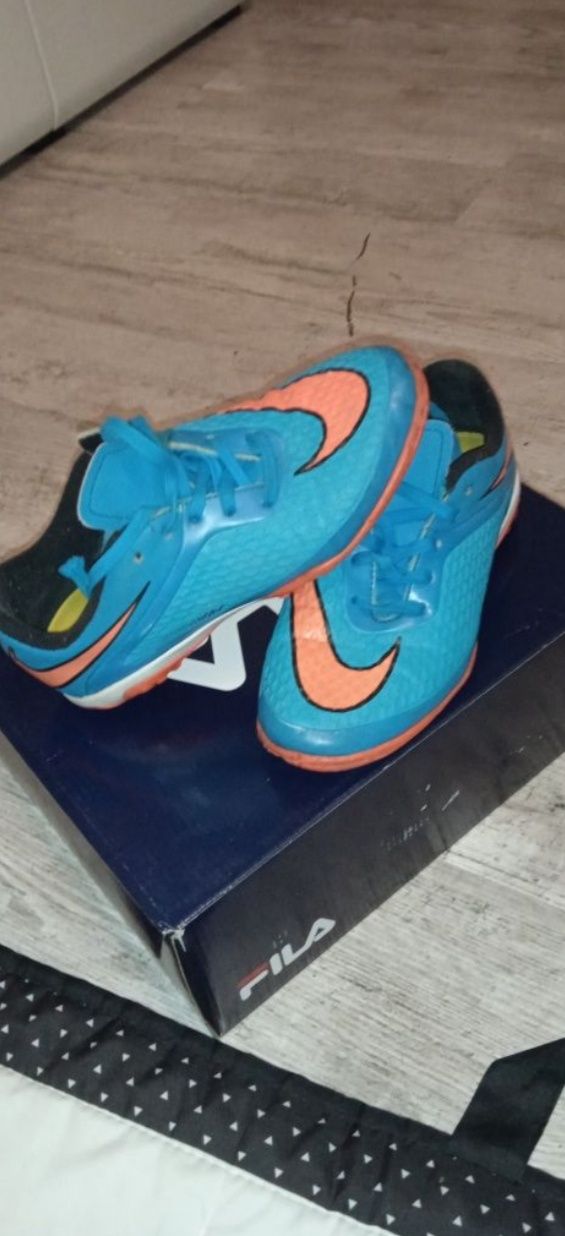 Halowki Nike buty do piłki nożnej sportowe Hypervenom r. 34