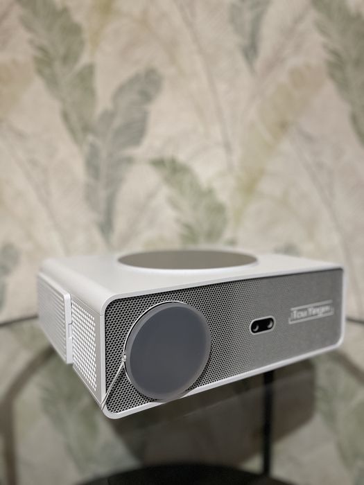 Projektor TouYinder 10A