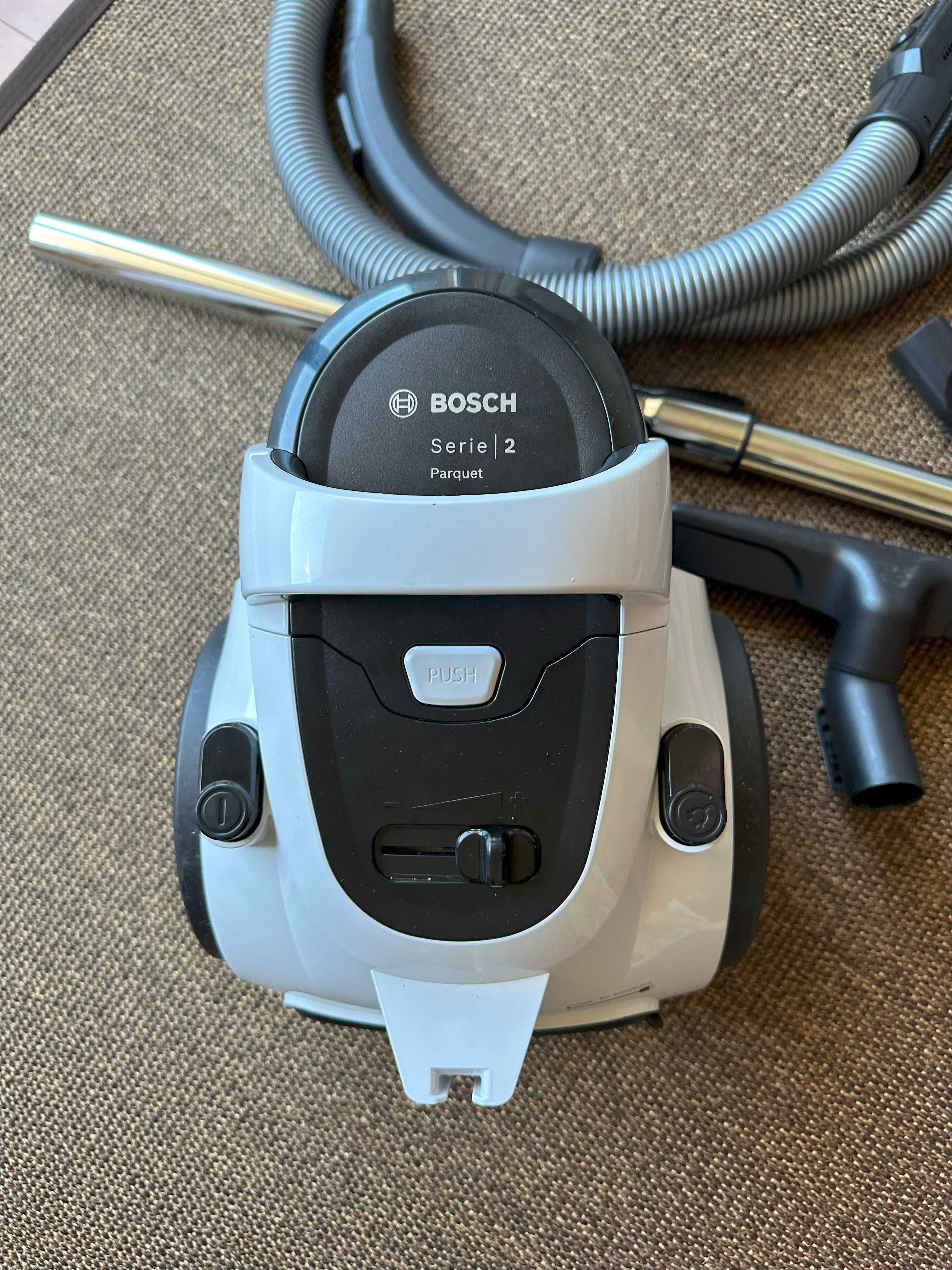 Vendo Aspirador sem Saco BOSCH BGS05A222 Série 2