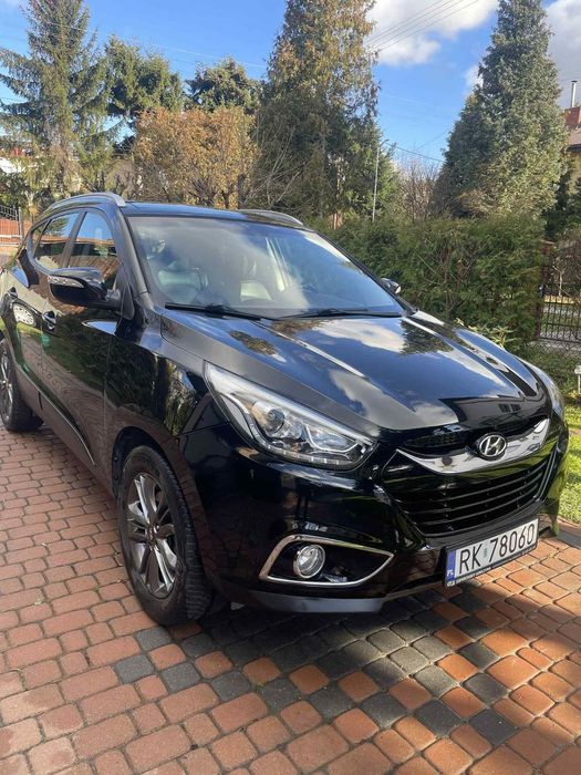 Hyundai ix35 Hyundai ix35 • 2014 • Bogate wyposażenie • Panoramiczny dach • Niski p
