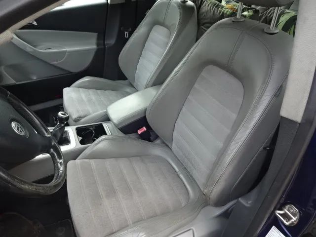 Komplet foteli Volkswagen Passat B6