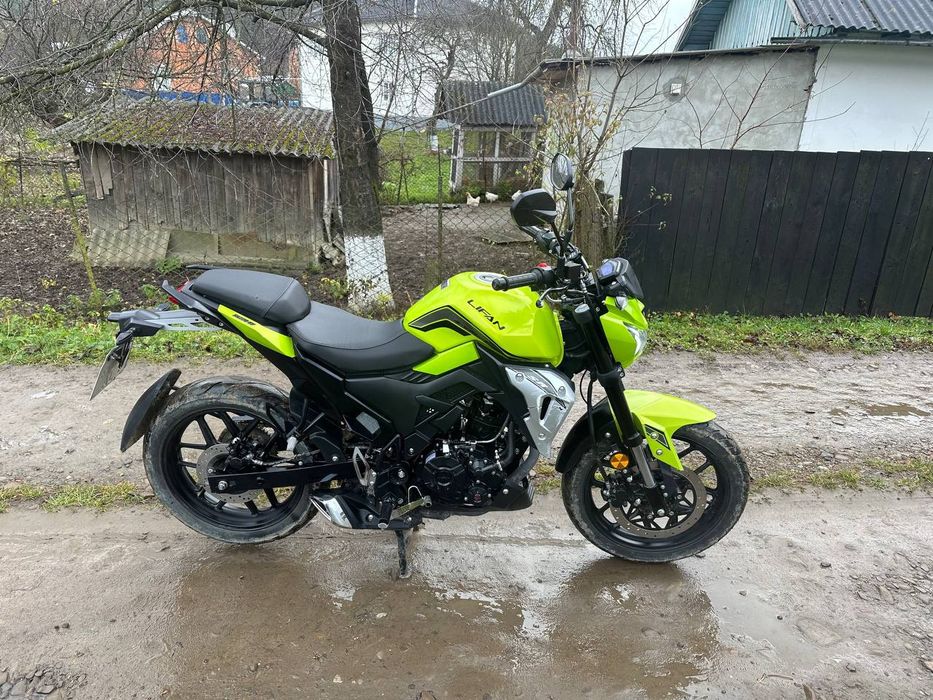 Продам мотоцикл Lifan SR 220