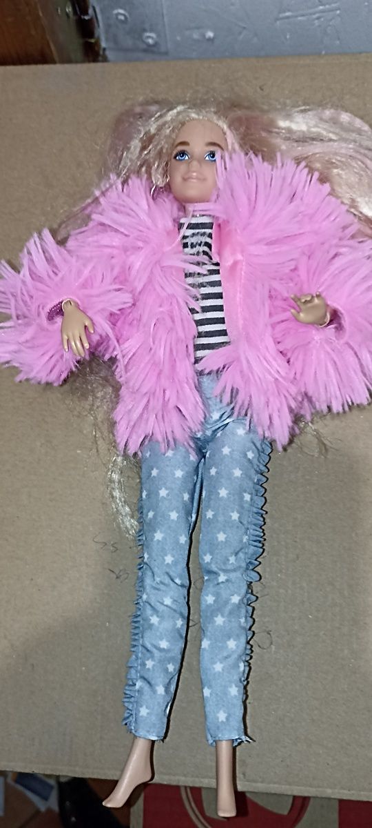 Lalka Barbie ekstra Mattel licencja 2015