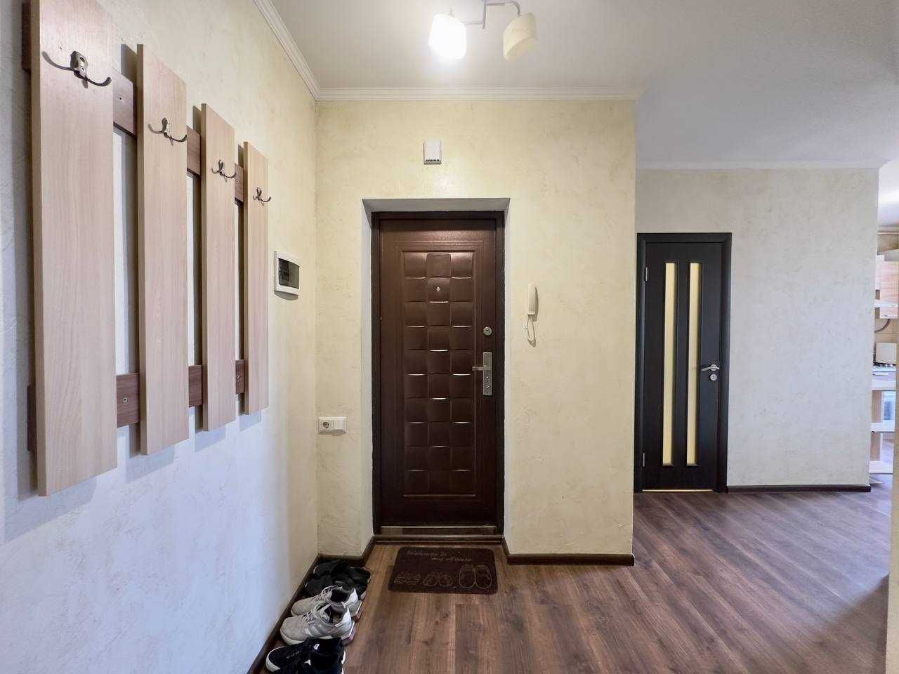 Простора 2 кім. квартира в центральній частині міста