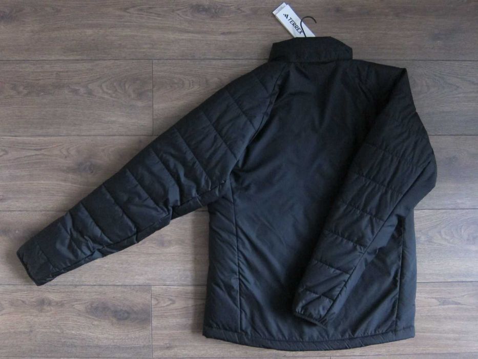 Куртка чоловіча водо відштовхуюча  нова adidas , осінь весна