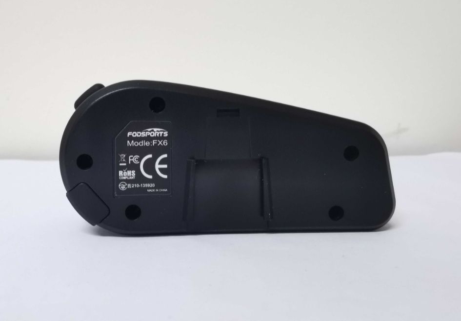 Auricular /Intercomunicador Bluetooth Capacete Conferência 6 motas