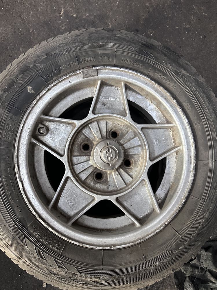 Диски 4-98, 4-100 r13 r