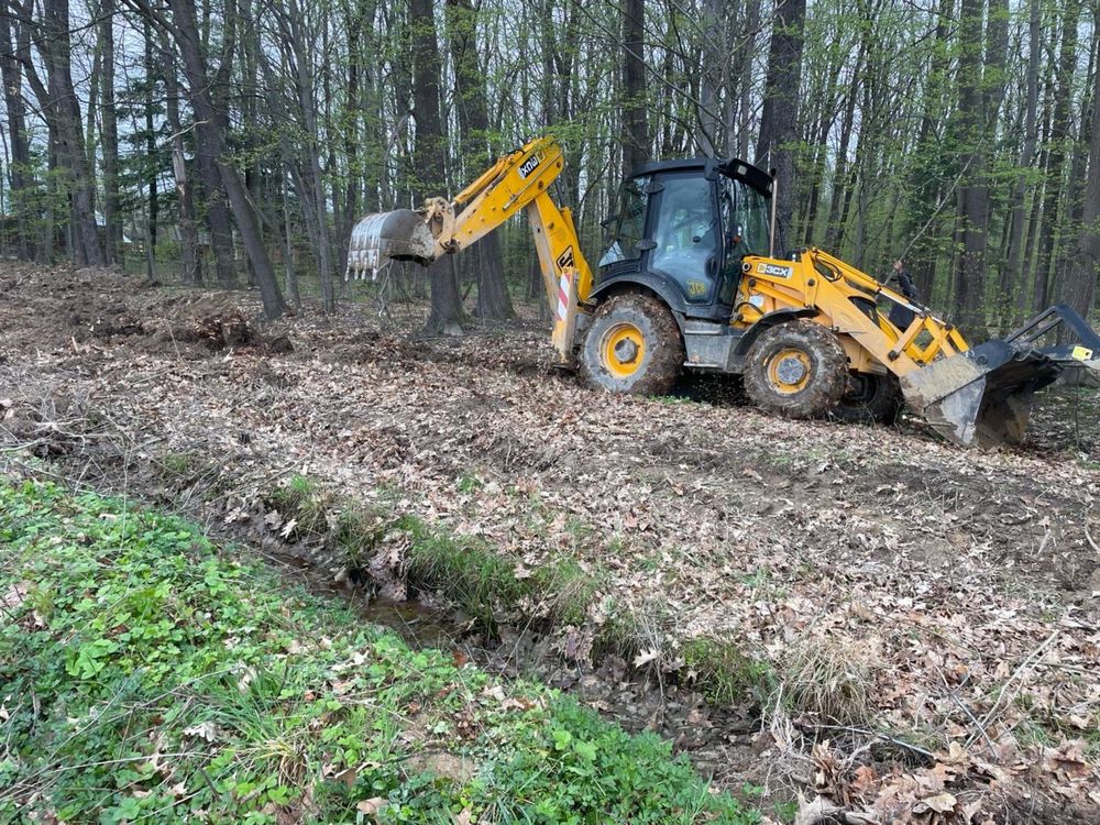 Послуги екскаватора. Услуги JCB 3cx спецтехніка