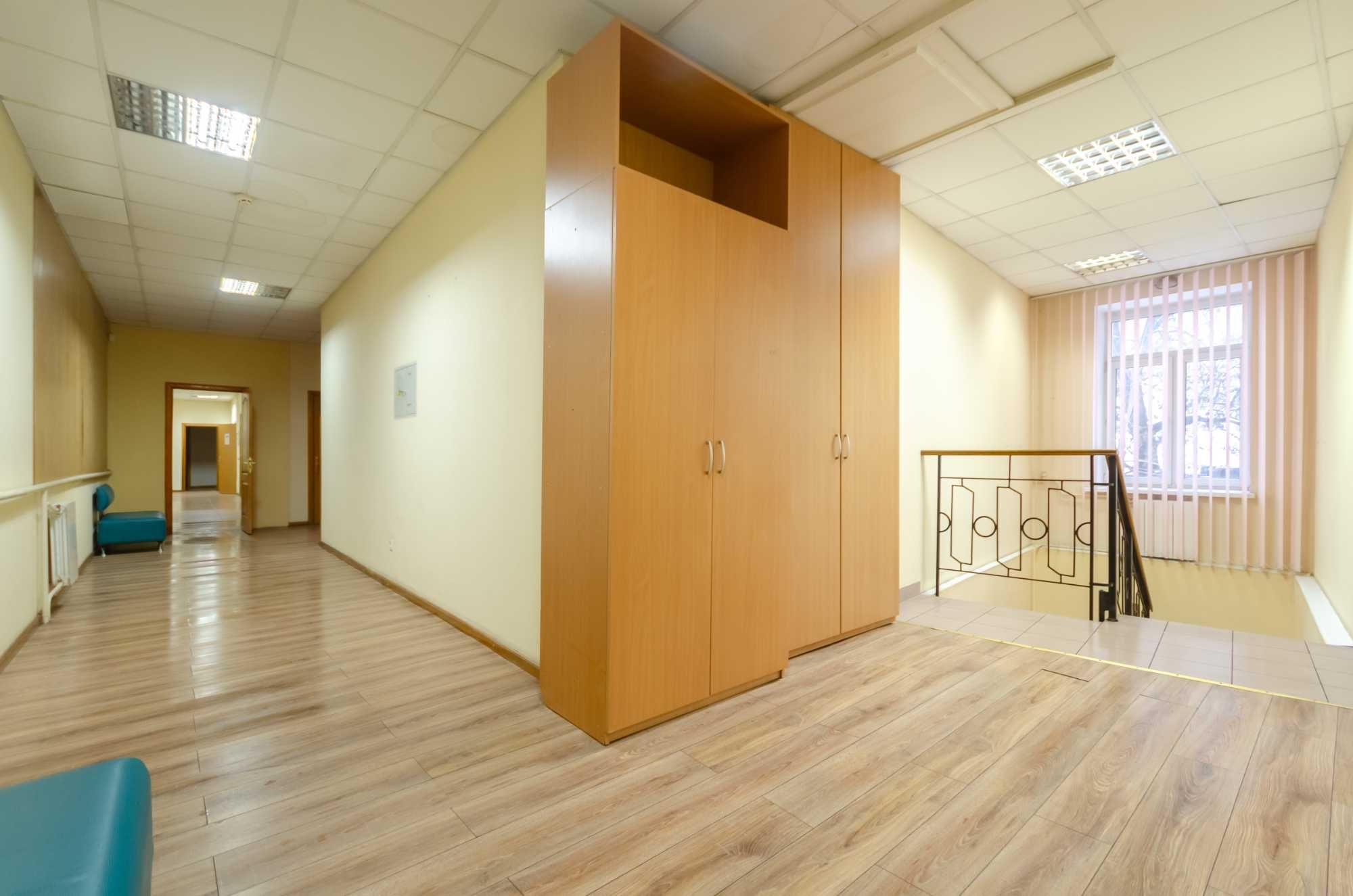 ІНТЕРНЕТ Є ЗАВЖДИ! Подол. Офіс 61 м2 по вул. Щекавицька. Є Паркомісця