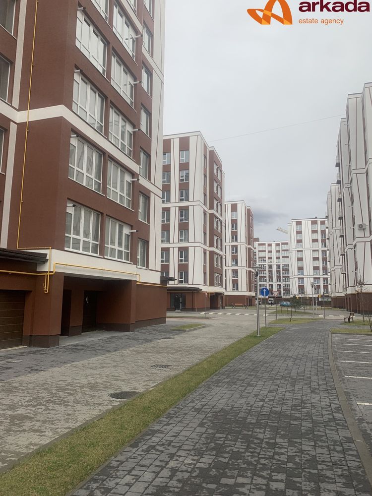 Продається 3-кімнатна квартира в жк Опришівська слобода