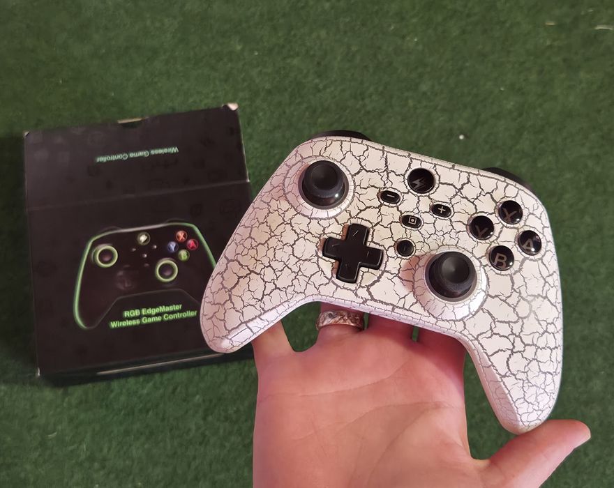 Pad bezprzewodowy RGB EdgeMaster kontroler do PC Android Switch nowy