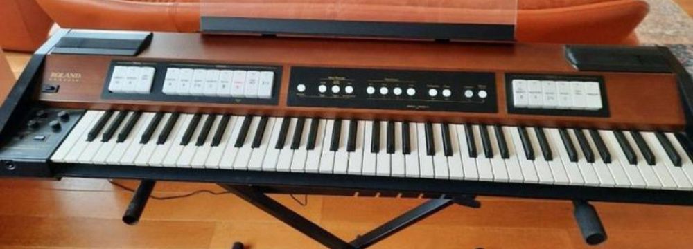 Roland C200 keyboard organy kościelne