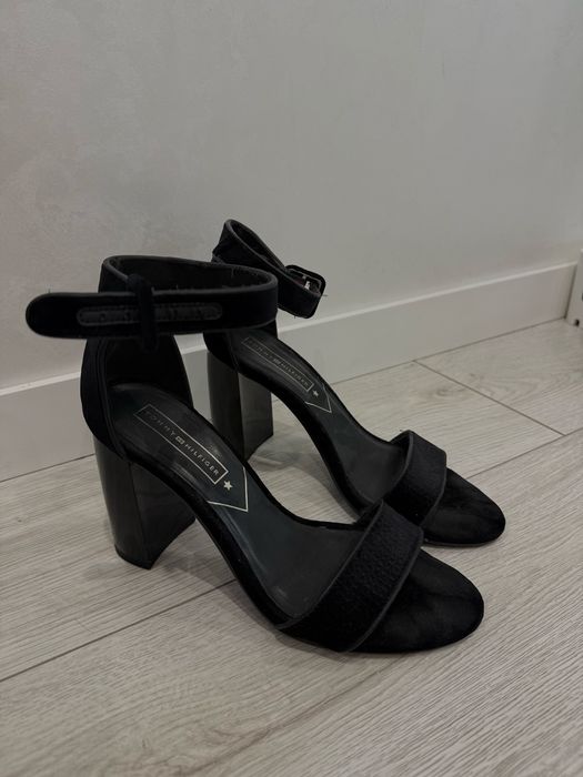 Tommy Hilfiger босоніжки