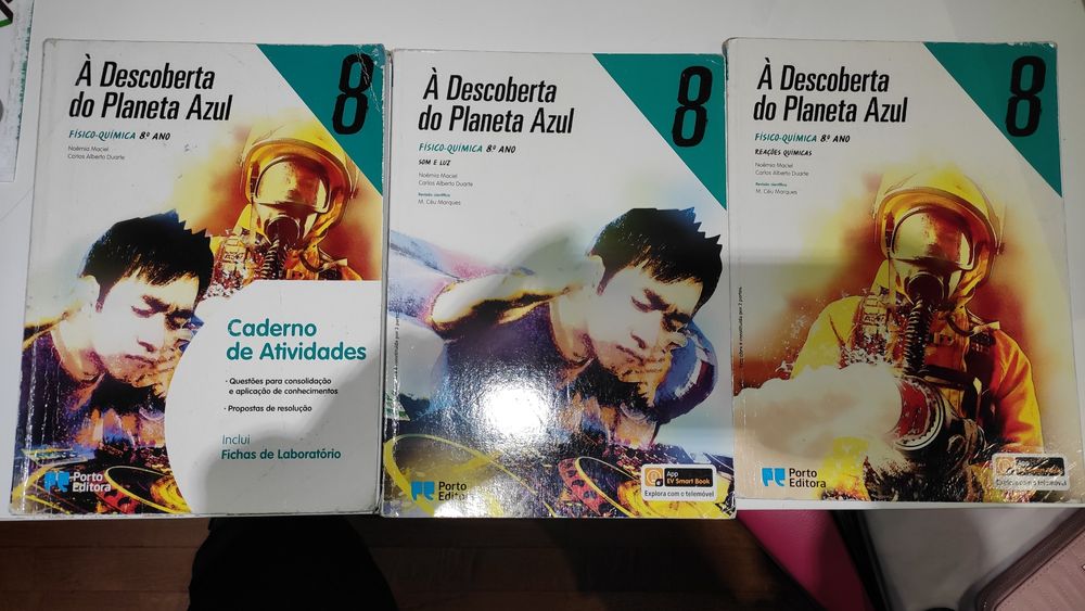 Livros escolares 8º ano
