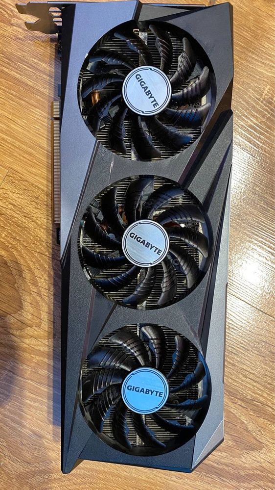 Відеокарта Gigabyte Radeon RX6600XT 8gb