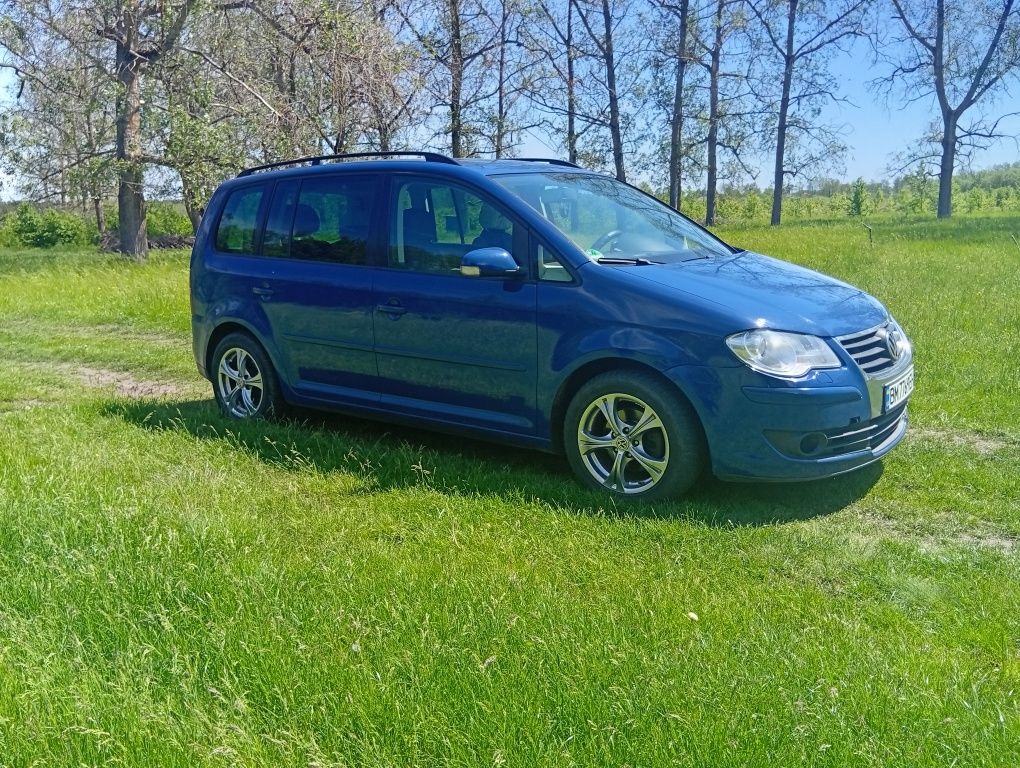 Фольксваген тауран 2006 рік АВТОМАТ