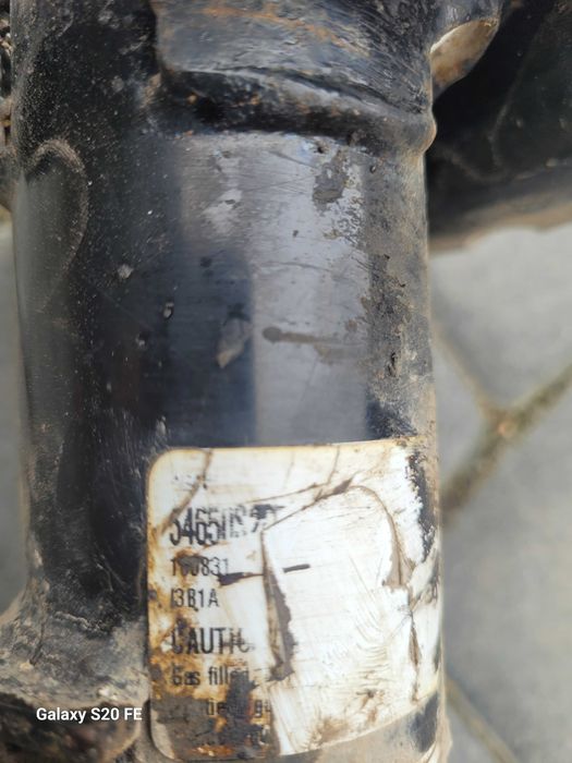 Передня стойка сантафе 4 покоління ліва амереканець