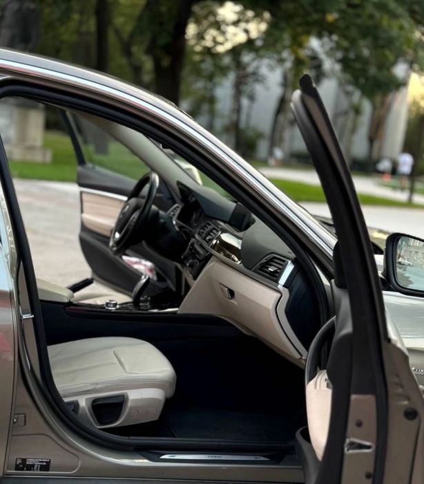 Продам BMW 3 series 2015