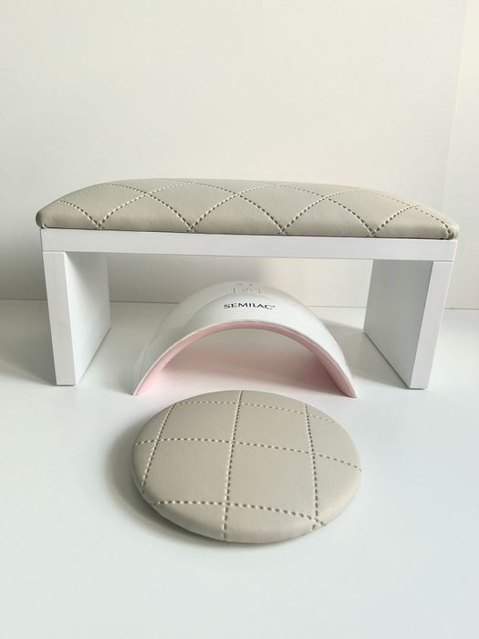 Podpórka do manicure paznokci pod dłoń. Komplet beżowy pikowany