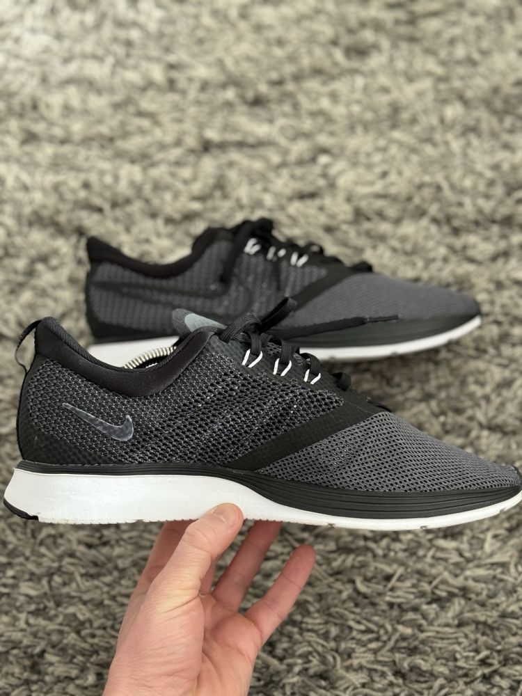 Кроссовки Nike Zoom Strike AJ0189-003 Розмір 44 28 см