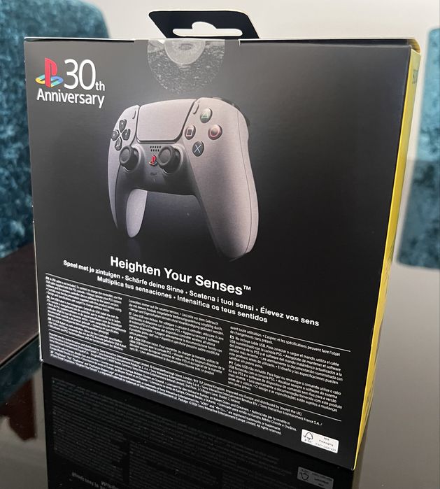 Comando PS5 edição limitada 30 anos selado