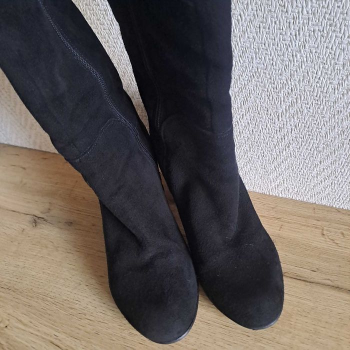 Замшеві ботфорди